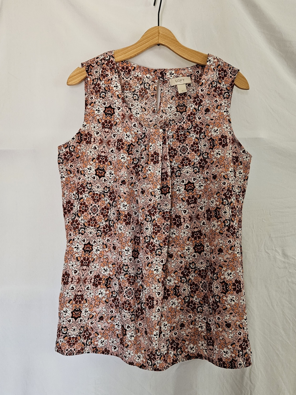 LOFT Pink Floral Sleeveless Blouse Factory Sleeveless Floral Blouse Womens M